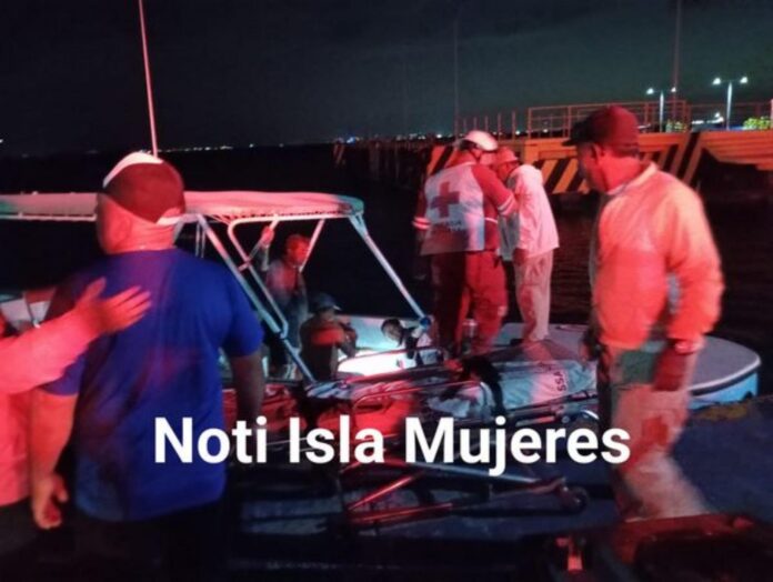 embarcación hundida muertos isla mujeres